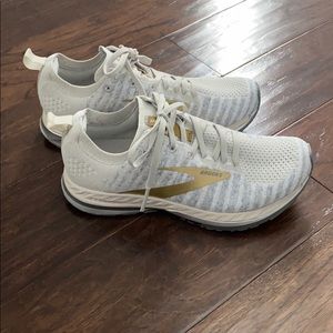 Brooks Bedlam 2 - white/gold